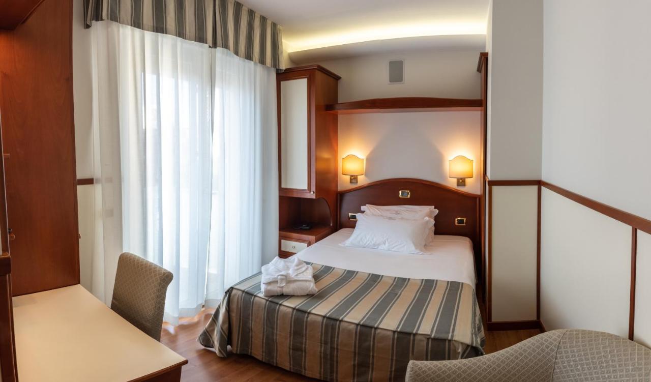 Hotels Vidi Miramare & Delfino Lido di Jesolo Exterior photo