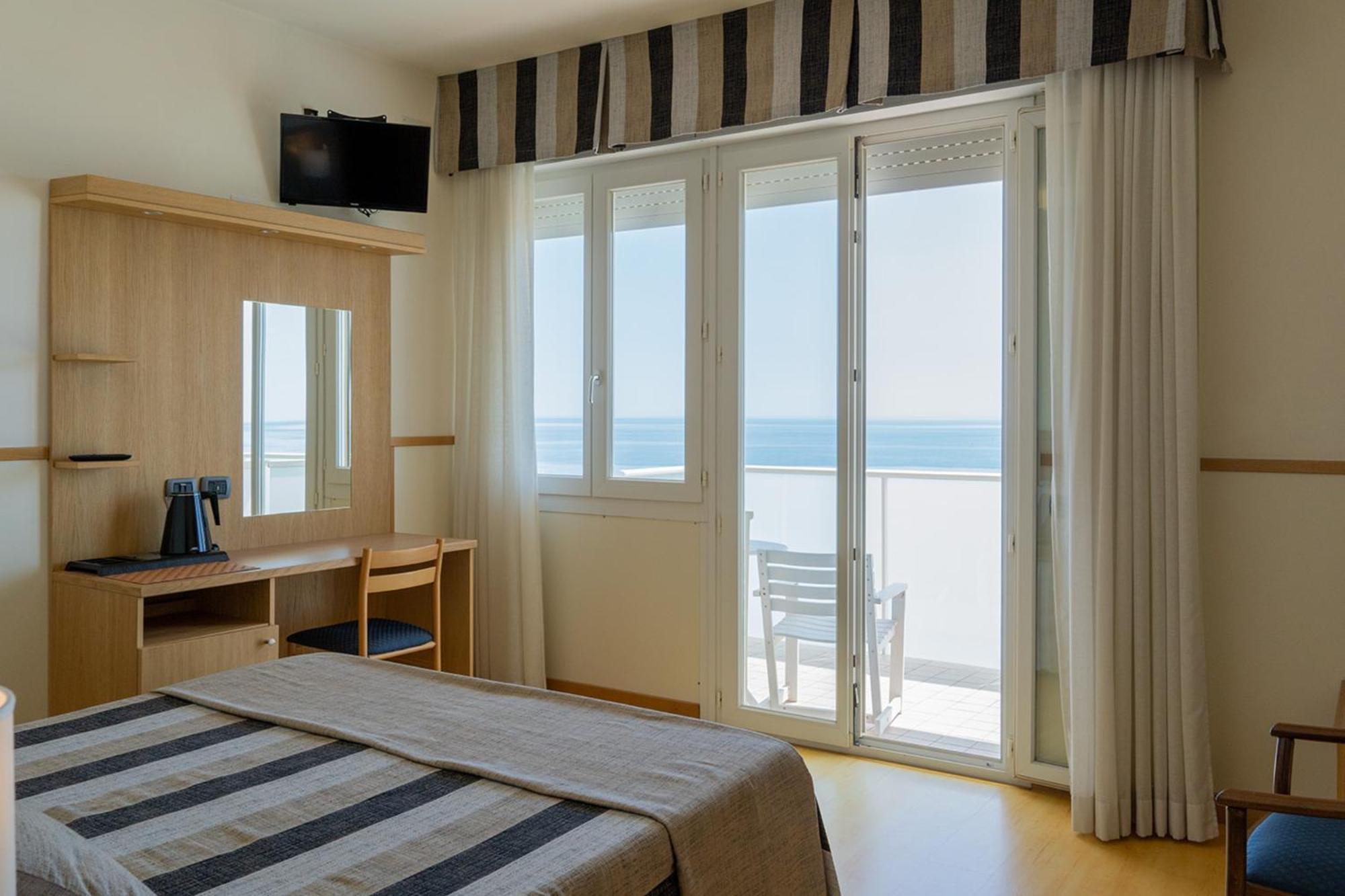 Hotels Vidi Miramare & Delfino Lido di Jesolo Exterior photo