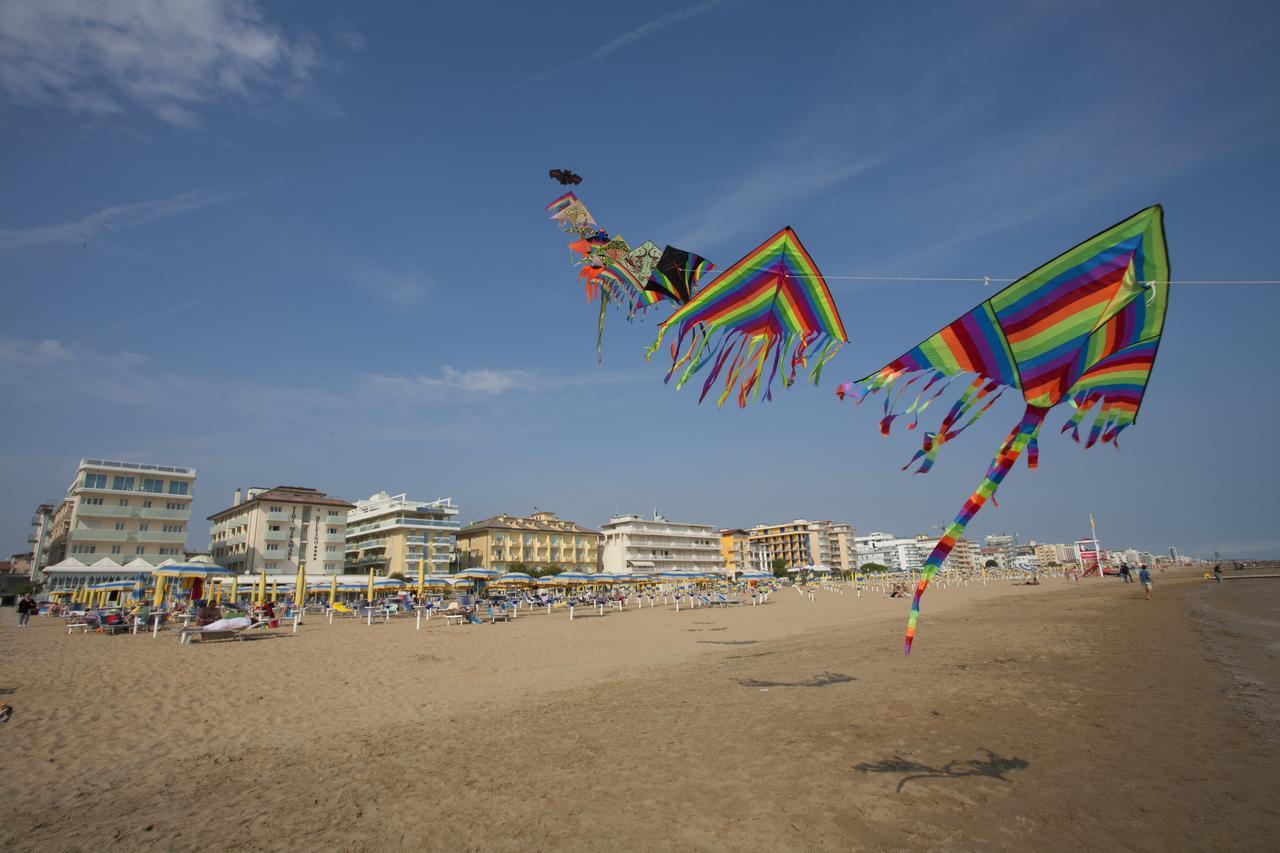 Hotels Vidi Miramare & Delfino Lido di Jesolo Exterior photo